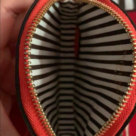 ❌❌SOLD❌❌Henri Bendel coin purse - Picture 3 of 3